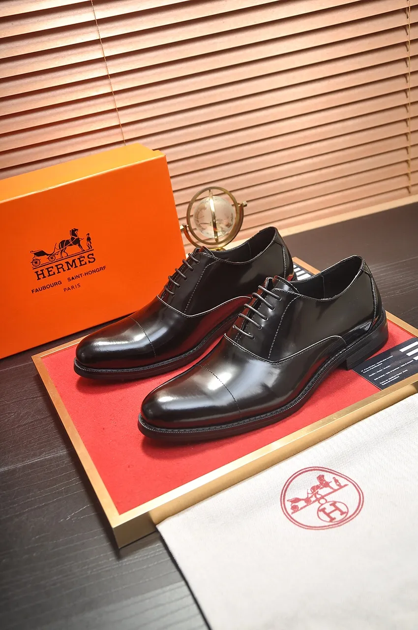 Men's shoes💰460💶[HERMES] (sheepskin lining)🍀Italian top luxury🍀He does not pursue novel styles and gorgeous colors, but attracts the favor of successful men with his flawless, elegant and classic style! This very, very comfortable, simple and stable style makes it easy to match any style! The pattern is absolutely 1:1 refined from the original case, and we strive for excellence in materials, imported cowhide + sheepskin lining💪💪💪extraordinary texture👍! .Black Brown Size: 38-45 (45 customized)